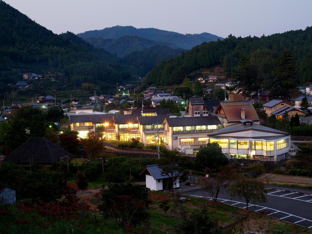 Kamiyama Onsen Hotel Shikinosato & Iyashinoyu Токусіма Екстер'єр фото