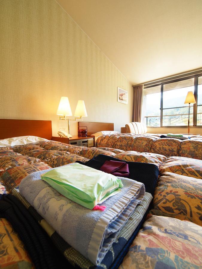 Kamiyama Onsen Hotel Shikinosato & Iyashinoyu Токусіма Екстер'єр фото