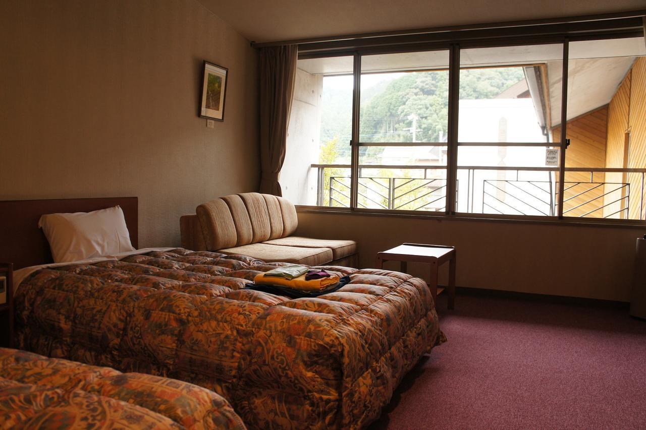 Kamiyama Onsen Hotel Shikinosato & Iyashinoyu Токусіма Екстер'єр фото